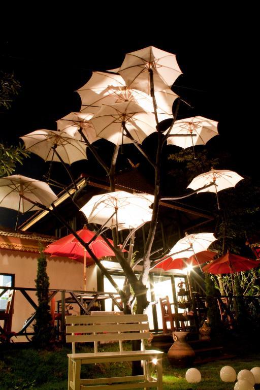 Baan Puang Petch Chiang Mai Exterior foto